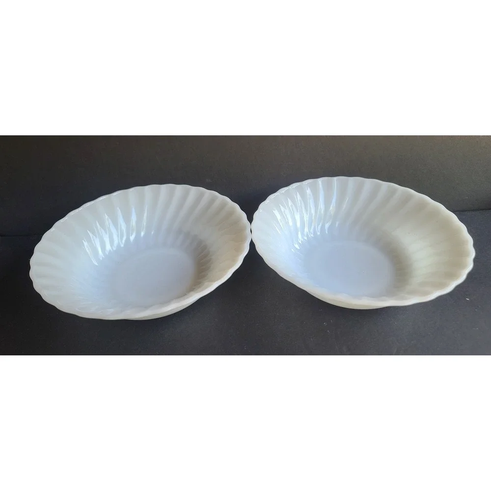 Set of‎ 2 Anchor Hocking Milk Glass Swirl Bowls White Scalloped 8.5